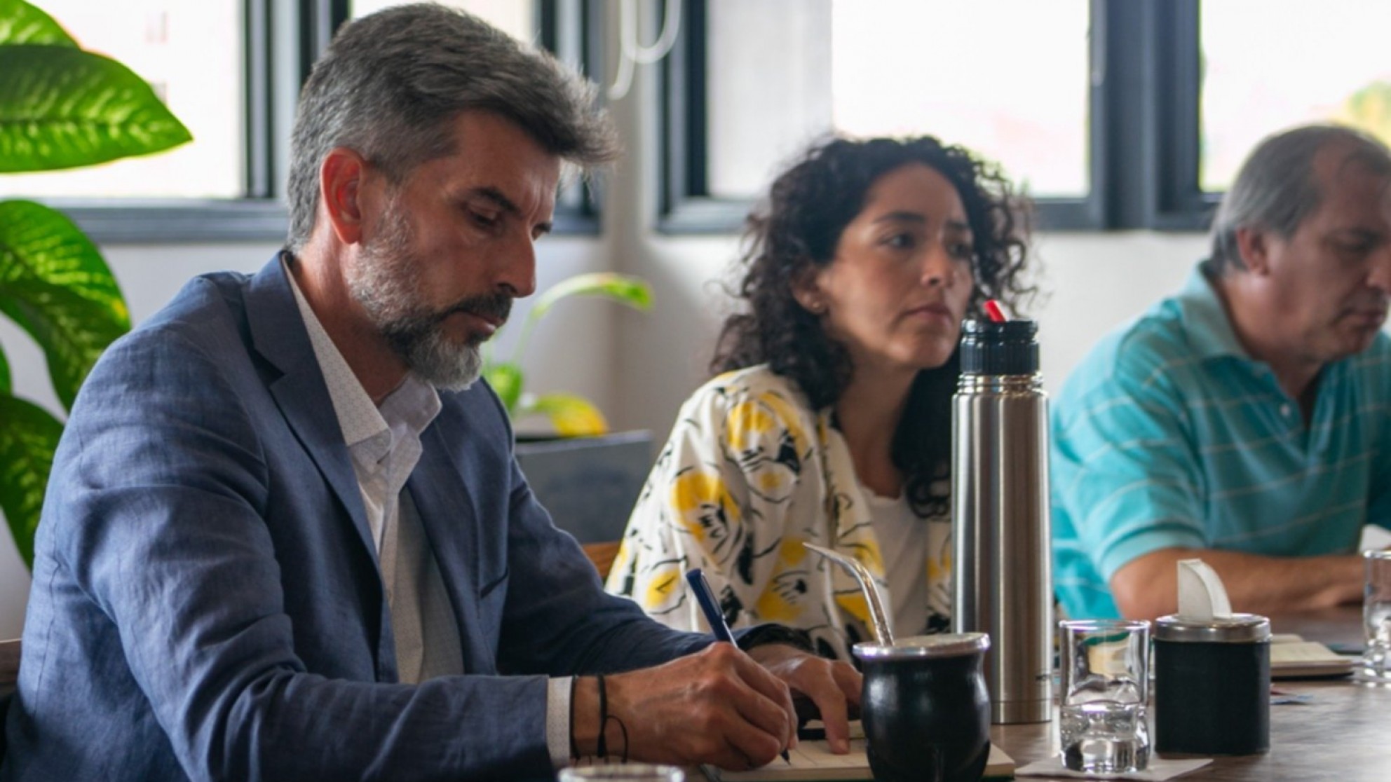 Ulpiano Suarez, cámaras y el gremio de comercio se reunieron para abordar estrategias